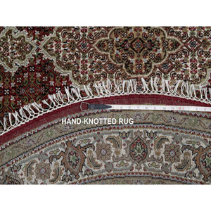 6'x6' Scarlet Red, Tabriz Mahi With Fish Medallion Design, Pure Wool, Hand Knotted, Densely Woven, Round, Oriental Rug FWR546138
