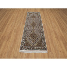 Load image into Gallery viewer, 2&#39;10&quot;x8&#39; Daisy White, Tabriz Mahi With Fish Medallion Design, Hand Knotted, Pure Wool, Denser Weave, Runner, Oriental Rug FWR546150