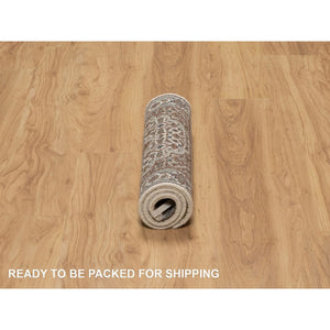 2'x3' Oyster White, Hand Knotted, Tabriz Mahi With Fish Medallion Design, Pure Wool, Denser Weave, Mat, Oriental Rug FWR546180