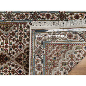 2'x3' Oyster White, Hand Knotted, Tabriz Mahi With Fish Medallion Design, Pure Wool, Denser Weave, Mat, Oriental Rug FWR546180