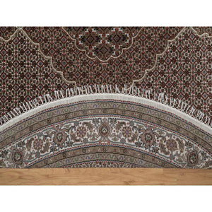 7'6"x7'6" Pearl White, Tabriz Mahi with Fish Medallion Design, Hand Knotted, Pure Wool, Denser Weave, Round, Oriental Rug FWR546252
