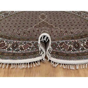 7'6"x7'6" Pearl White, Tabriz Mahi with Fish Medallion Design, Hand Knotted, Pure Wool, Denser Weave, Round, Oriental Rug FWR546252