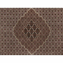 Load image into Gallery viewer, 7&#39;6&quot;x7&#39;6&quot; Pearl White, Tabriz Mahi with Fish Medallion Design, Hand Knotted, Pure Wool, Denser Weave, Round, Oriental Rug FWR546252