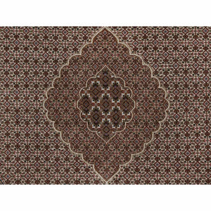 7'6"x7'6" Pearl White, Tabriz Mahi with Fish Medallion Design, Hand Knotted, Pure Wool, Denser Weave, Round, Oriental Rug FWR546252