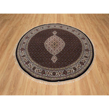 Load image into Gallery viewer, 6&#39;x6&#39; Rich Black, Hand Knotted, Tabriz Mahi With Fish Medallion Design, 175 Kpsi, Pure Wool, Round, Oriental Rug FWR546258