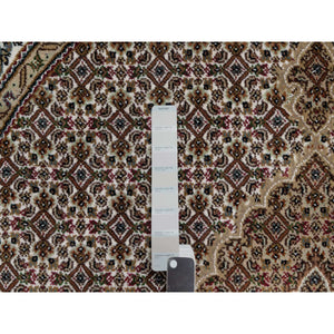 6'x6' Cotton White, Pure Wool, Tabriz Mahi with Fish Medallion Design, Denser Weave, Hand Knotted, Round, Oriental Rug FWR546264