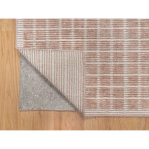 2'2"x3'1" Salmon Pink, Soft to Touch, Modern Plain Decor Box Design, Luxurious Wool, Loomed Knotted, Mat, Oriental Rug FWR546396