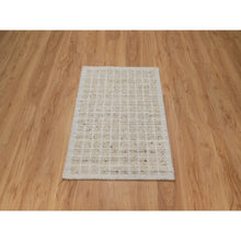 Load image into Gallery viewer, 2&#39;2&quot;x3&#39;1&quot; Lace White, Modern Plain Decor Box Design, Pure Wool, Soft to the Touch, Loomed Knotted, Mat, Oriental Rug FWR546402