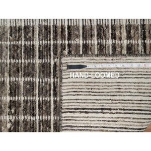 2'3"x3'1" Shades of Brown, Loomed Knotted, Soft to the Touch, Modern Plain Decor Box Design, Pure Wool, Mat, Oriental Rug FWR546408