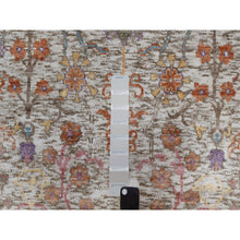 Load image into Gallery viewer, 4&#39;x6&#39;1&quot; Daisy White With Brown, Silk With Textured Wool, Hand Knotted, Directional Vase Design, Oriental Rug FWR546828
