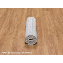 Load image into Gallery viewer, 2&#39;6&quot;x8&#39; Lily White, Soft Pile, Plain Modern Striae Design, Hand Loomed, Pure Wool, Runner, Oriental Rug FWR547086