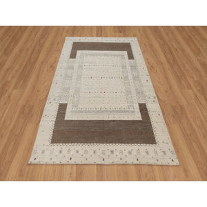 5'x7'10" Chiffon White with Brown, Lori Buft Gabbeh with Small Animal Figurines, Modern Striae Design, Thick and Plush, Soft Pile, Organic Wool, Hand Knotted, Oriental Rug FWR547602