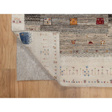 Load image into Gallery viewer, 3&#39;x5&#39; Chiffon White, Modern, Lori Buft Gabbeh With Small Animal And Human Figurines, Thick And Plush, Pure Wool, Hand Knotted, Oriental Rug FWR547878