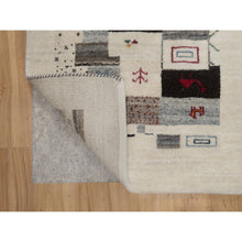 Load image into Gallery viewer, 2&#39;5&quot;x4&#39;9&quot; Alabaster White, Lori Buft Gabbeh With Small Animal Figurines, Thick And Plush, Modern, Pure Wool, Hand Knotted, Short Runner, Oriental Rug FWR547908