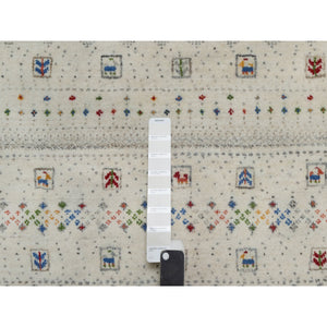 8'1"x10' Swan White, Modern, Lori Buft Gabbeh with Small Animal Figurines, Thick and Plush, 100% Wool, Hand Knotted, Oriental Rug FWR548070