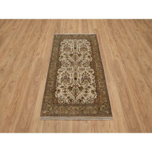 Load image into Gallery viewer, 2&#39;9&quot;x5&#39;1&quot; Parchment White, Kashan Design, 300 Kpsi, Hand Spun New Zealand Wool, Hand Knotted, Oriental Rug FWR548448