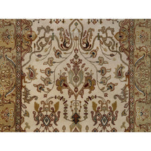Load image into Gallery viewer, 2&#39;9&quot;x5&#39;1&quot; Parchment White, Kashan Design, 300 Kpsi, Hand Spun New Zealand Wool, Hand Knotted, Oriental Rug FWR548448