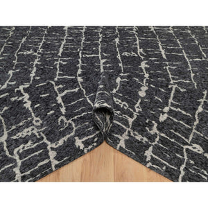 8'x10'1" Charcoal Black, Nepali Weave, Modern Design, Pure Wool, Hand Knotted, Densely Woven, Oriental Rug FWR548514
