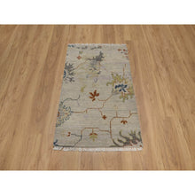 Load image into Gallery viewer, 2&#39;1&quot;x3&#39;4&quot; Oyster White, Broken Pattern With Agra Design, Borderless, 100% Wool, Hand Knotted, Mat, Sample, Oriental Rug FWR548706
