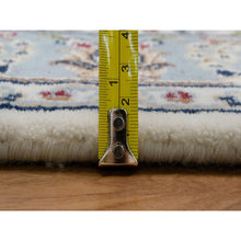 Load image into Gallery viewer, 3&#39;10&quot;x6&#39; Daisy White, Nain With All Over Flower Design, 250 Kpsi, Wool And Silk, Hand Knotted, Soft Pile, Oriental Rug FWR549168
