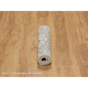 2'1"x3'3" Daisy White, Nain with Flower Medallion Design, Hand Knotted, Wool and Silk, 250 KPSI, Soft Pile, Mat, Sample, Oriental Rug FWR549276