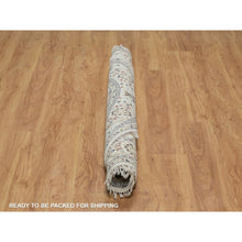 Load image into Gallery viewer, 6&#39;x6&#39; Winter White, Hand Knotted, Nain with Flower Medallion Design, Wool and Silk, 250 KPSI, Soft Pile, Round, Oriental Rug FWR549366