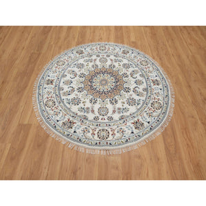 5'x5' Pristine White, Nain with Flower Medallion Design, Hand Knotted, Wool and Silk, 250 KPSI, Soft Pile, Round, Oriental Rug FWR549390