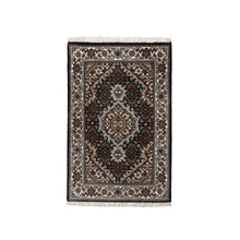 Load image into Gallery viewer, fine wool rugs
