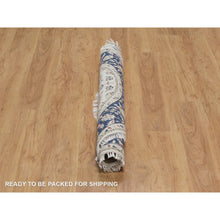 Load image into Gallery viewer, 5&#39;x5&#39; Whisper White, Nain with All Over Flower Design, Soft Pile, 250 KPSI, Wool and Silk, Hand Knotted, Round, Oriental Rug FWR549480