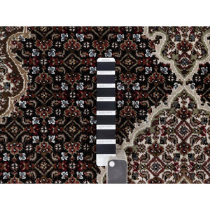 4'9"x6'9" Onyx Black, 175 KPSI, Tabriz Mahi with Fish Medallion Design, 100% Wool, Hand Knotted, Oriental Rug FWR549528
