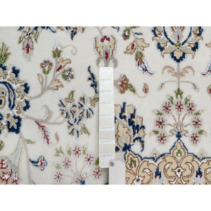 9'10"x9'10" Daisy White, Nain with Flower Medallion Design, Hand Knotted, Wool and Silk, 250 KPSI, Soft Pile, Round, Oriental Rug FWR549744