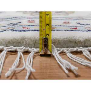 9'10"x9'10" Daisy White, Nain with Flower Medallion Design, Hand Knotted, Wool and Silk, 250 KPSI, Soft Pile, Round, Oriental Rug FWR549744