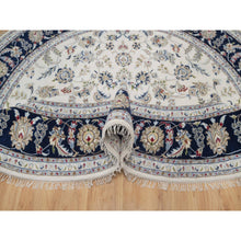 Load image into Gallery viewer, 8&#39;2&quot;x8&#39;2&quot; Winter White, Nain with Flower Medallion Design, 250 KPSI, Soft Pile, Wool and Silk, Hand Knotted, Round, Oriental Rug FWR549750