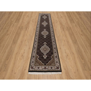 2'10"x14' Jet Black, 175 KPSI, Tabriz Mahi with Fish Medallion Design, 100% Wool, Hand Knotted, Runner, Oriental Rug FWR549834