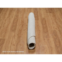 Load image into Gallery viewer, 6&#39;x6&#39; Bone White, Vertical Stripes Design With Salt And Pepper Effect, Undyed Natural Wool, Hand Loomed, Round, Oriental Rug FWR550068