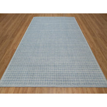 Load image into Gallery viewer, 9&#39;1&quot;x12&#39; Faded Denim Blue, Modern Plain Decor Box Design, Loomed Knotted, Pure Wool, Soft To The Touch, Oriental Rug FWR550122
