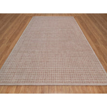 Load image into Gallery viewer, 10&#39;1&quot;x14&#39; Light Pink, Pure Wool, Modern Plain Decor Box Design, Soft To The Touch, Loomed Knotted, Oriental Rug FWR550170