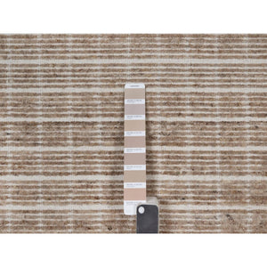 8'1"x10' Frappe Brown, Loomed Knotted, Modern Plain Decor Box Design, Soft To The Touch, Pure Wool, Oriental Rug FWR550200