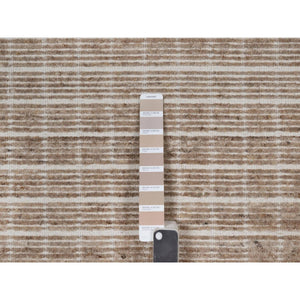 8'1"x10' Sand Brown, Modern Plain Decor Box Design, Soft To Touch, Loomed Knotted, 100% Wool, Oriental Rug FWR550260