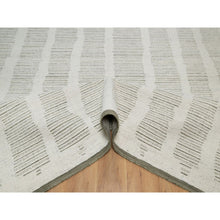 Load image into Gallery viewer, 9&#39;x12&#39; Pearl White, Hand Woven, Flat Weave With Pile, Undyed Natural Wool, Textured, Oriental Rug FWR550404