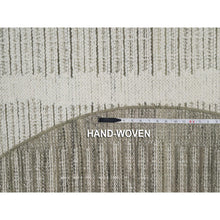Load image into Gallery viewer, 5&#39;10&quot;x5&#39;10&quot; Cream White, Hand Woven, Flat Weave With Pile, Undyed Natural Wool, Textured, Round, Oriental Rug FWR550434
