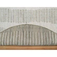 Load image into Gallery viewer, 5&#39;x5&#39; Alabaster White, Flat Weave With Textured Pile, Hand Woven, Undyed Natural Wool, Round, Oriental Rug FWR550440