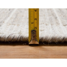 Load image into Gallery viewer, 8&#39;x10&#39; Papyrus White, Loomed Knotted, Modern Plain Decor Box Design, Soft To Touch, Pure Wool, Oriental Rug FWR550518