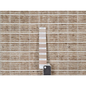 2'x3'1" Sesame Brown, Modern Plain Decor Box Design, Soft To Touch, Pure Wool, Loomed Knotted, Sample, Mat, Oriental Rug FWR550548