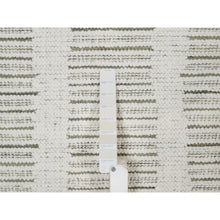 Load image into Gallery viewer, 8&#39;x8&#39; Cream White, Undyed Natural Wool, Hand Woven, Flat Weave With Textured Pile, Round, Oriental Rug FWR550620