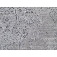 Load image into Gallery viewer, 6&#39;x9&#39; Drizzle Gray, Damask Design, Hand Knotted, Tone On Tone, Wool And Plant Based Silk, Oriental Rug FWR550674
