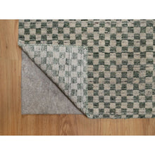 Load image into Gallery viewer, 2&#39;x3&#39; Beige, Checkerboard Design, Hand Loomed, Pure Wool, Sample, Mat, Oriental Rug FWR550692