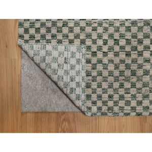 2'x3' Beige, Checkerboard Design, Hand Loomed, Pure Wool, Sample, Mat, Oriental Rug FWR550692