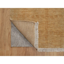 Load image into Gallery viewer, 2&#39;x2&#39;8&quot; Salmon Color, Grid Design, Hand Loomed, Pure Wool, Sample, Mat, Oriental Rug FWR550740