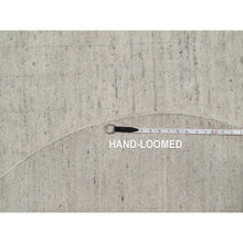 Load image into Gallery viewer, 5&#39;x5&#39; Pearl White, Hand Loomed, Salt And Pepper Effect With Vertical Stripes Design, Undyed Natural Wool, Round, Oriental Rug FWR550764